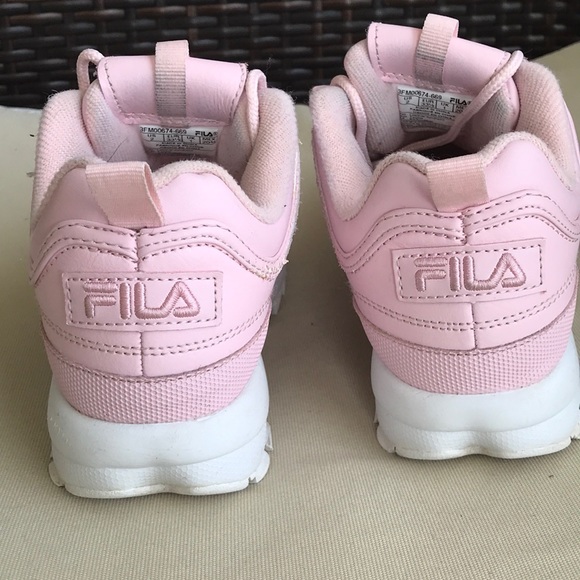 fila disruptor 2 embroidery